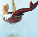 Now this is another rare ornament in the same year. 2009 was an interesting year to say the least. The mermaids were very eclectic. This one is so rare that not too many people or collectors have really seen this ornament since that year or since 2010. Beautiful and classy..I love the bubbles.